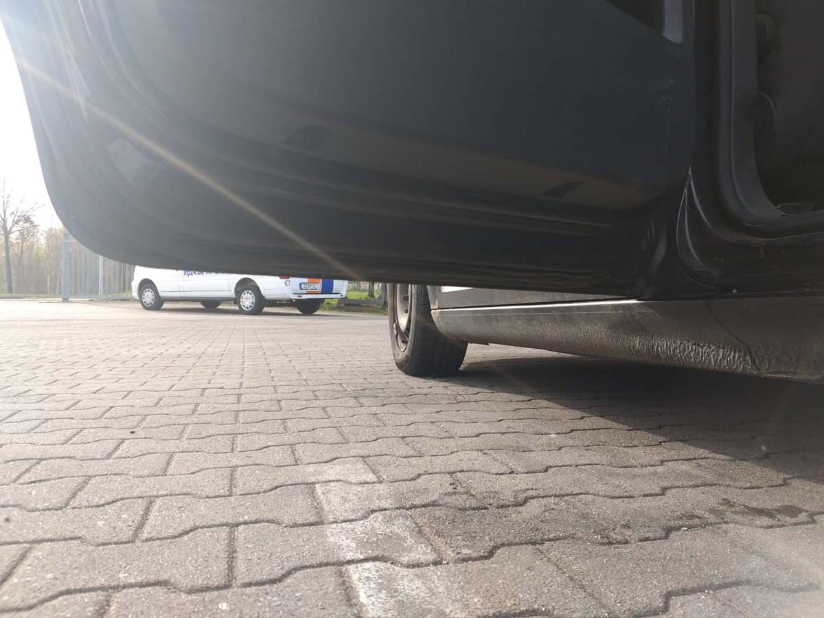 VW Touran 1T original T&uuml;r hinten links LC9X Deepblack Rohbau Bj.2008